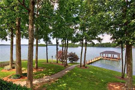 127 Silver Eagle Ln Mooresville, NC 28117
