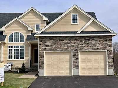 20 Fairway View Drive #81 Sutton, MA 01590