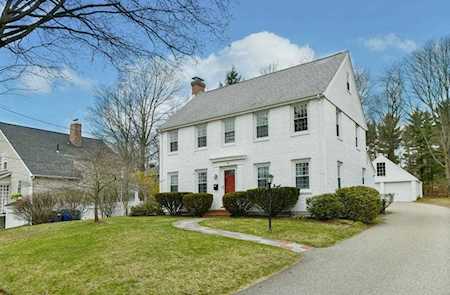 10 Windsor Rd Milton, MA 02186