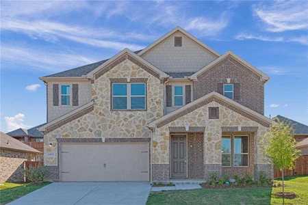 8905 Bison Creek Drive Fort Worth, TX 76131