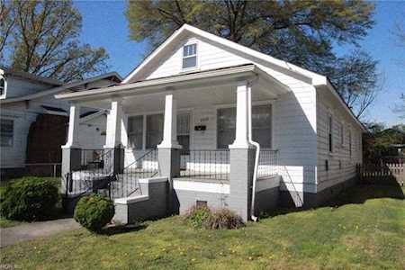 2008 Des Moines Ave Portsmouth, VA 23704