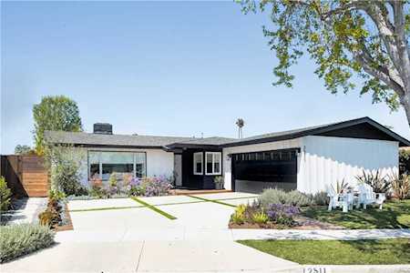 2511 Bowdoin Place Costa Mesa, CA 92626