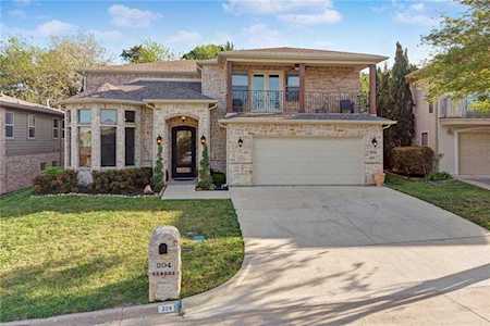 204 Harbor Landing Drive Rockwall, TX 75032