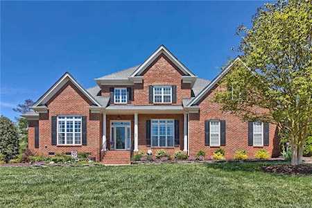 8921 Landsdowne Ave Harrisburg, NC 28075