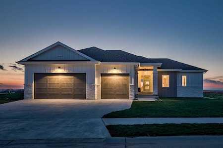 820 N 10 Ave Springfield, NE 68059
