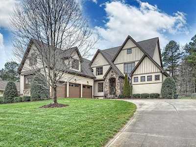 133 Bayberry Creek Circle Mooresville, NC 28117