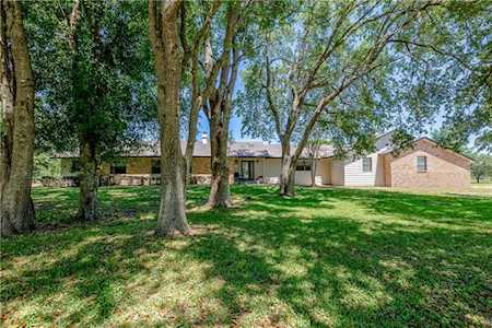 700 E Chapman Road Oviedo, FL 32765