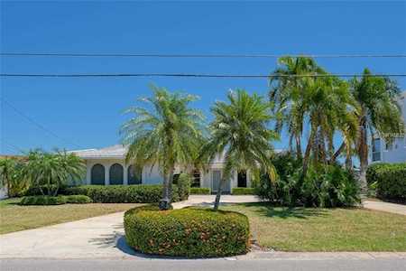 313 Leeward Island Clearwater Beach, FL 33767