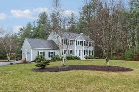 19 Crosswinds Drive Groton, MA 01450