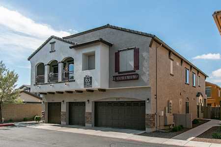 2725 E Mine Creek Road #1124 Phoenix, AZ 85024