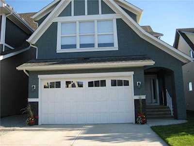 28 Mahogany Manor SE Calgary, AB T3M 0Y3