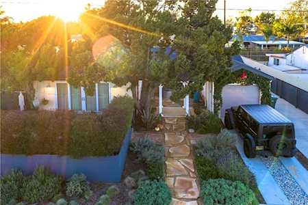 2113 Continental Avenue Costa Mesa, CA 92627
