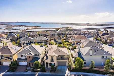 4862 Orleans Drive Huntington Beach, CA 92649