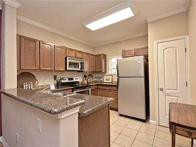 6810 Deatonhill Dr #2202 Austin, TX 78745