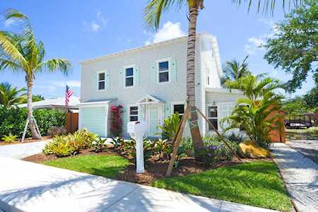 726 N O Street Lake Worth, FL 33460