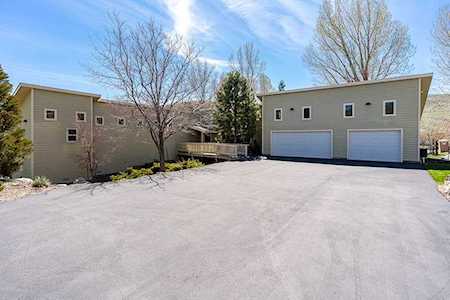 4081 Kings Canyon Road Carson City, NV 89703