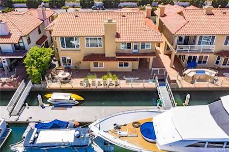 16572 Grimaud Lane Huntington Beach, CA 92649