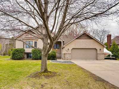 862 Westwind Drive Little Canada, MN 55109