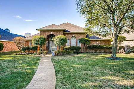 814 Willow Brook Drive Allen, TX 75002