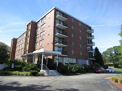 20 Hammond Pond Pkwy #305 Newton, MA 02467