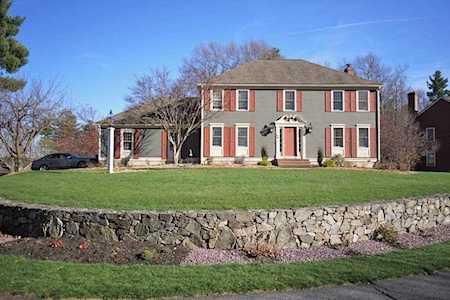 29 Thaddeus Mason Rd Northborough, MA 01532