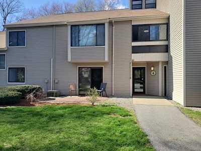 4 Thayer Pond Dr #18 Oxford, MA 01537
