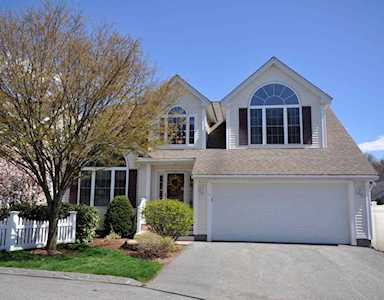 1 Dornoch Circle #1 Chelmsford, MA 01863