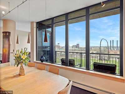 215 10th Avenue S #812 Minneapolis, MN 55415