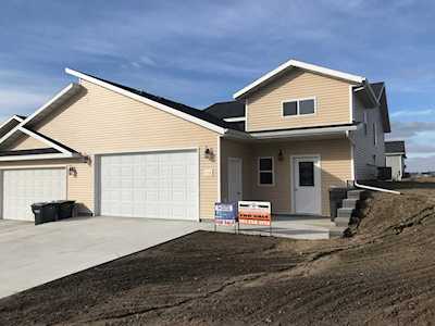 310 SE Mario Ct Mandan, ND 58554