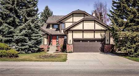 1212 Varsity Estates Drive NW Calgary, AB T3B 5H8