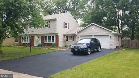 4104 Middle Ridge Dr Fairfax, VA 22033