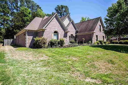 4360 Guinevere Dr Bartlett, TN 38135