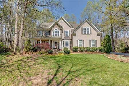 3105 Shady Knoll Ct Lake Wylie, SC 29710