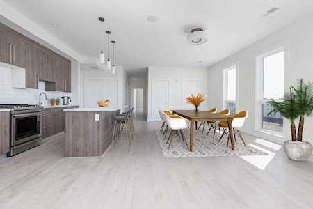 232 Old Colony Ave #306 Boston, MA 02127