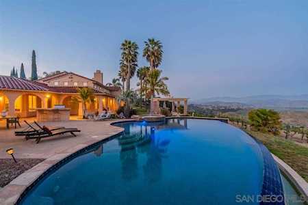 5104 Olive Hill Trail Bonsall, CA 92003
