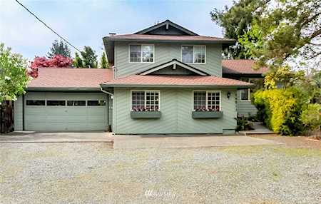 14911 135th Ave SE Renton, WA 98058