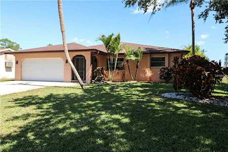 28 Oakland Hills Place Rotonda West, FL 33947