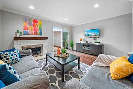 18851 Lister Lane Huntington Beach, CA 92646