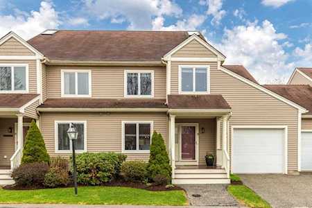 16 Vine Brook Way #16 Woburn, MA 01801