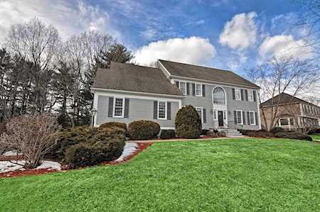 10 Berkshire St Norfolk, MA 02056