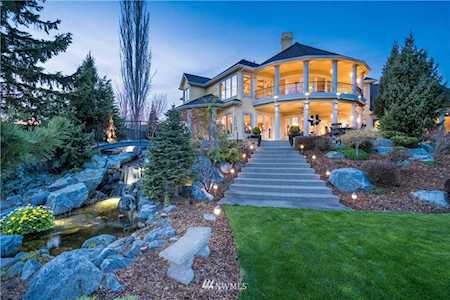 49 Blessin Lane Chelan, WA 98816