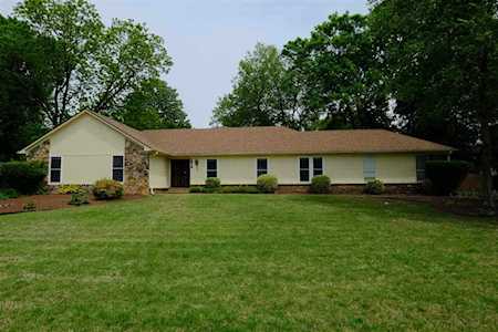 2916 Farindon Cv Germantown, TN 38138