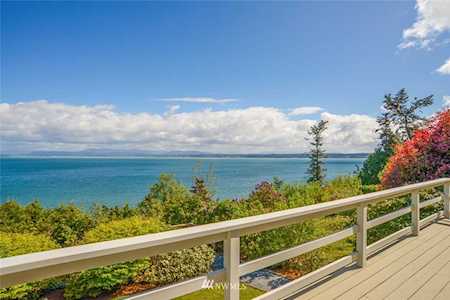 1831 Cascade View Dr Camano Island, WA 98282