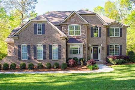 6807 Montgomery Rd Lake Wylie, SC 29710