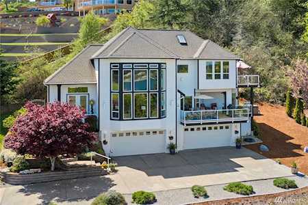 472 Dungeness Dr Fox Island, WA 98333