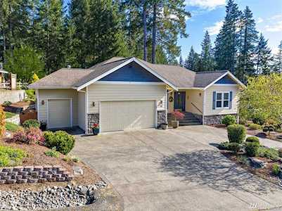 321 E Fairway Dr Allyn, WA 98524