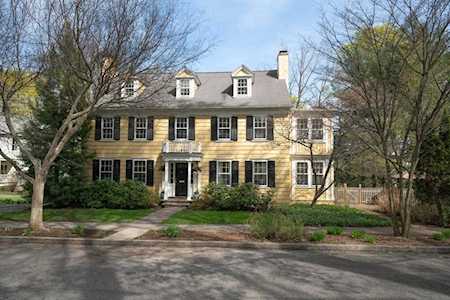 9 Montvale Rd Worcester, MA 01609