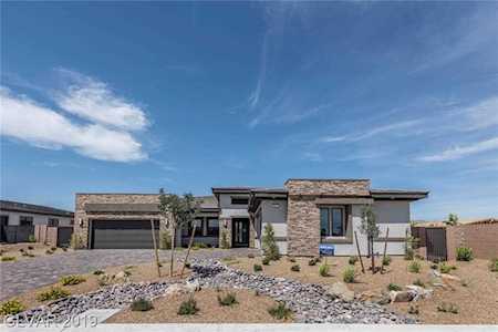 8462 Wolf Mountain Ct Las Vegas, NV 89129