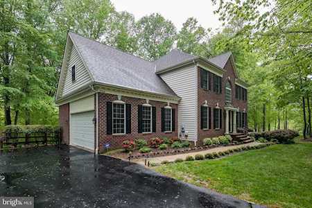 8591 Karen Marie Ct Manassas, VA 20112