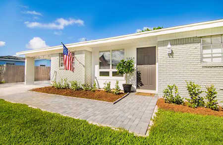 9858 Daphne Avenue Palm Beach Gardens, FL 33410